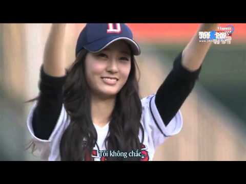 [Vietsub] 120619 f(Krystal) - Doosan Bears Opening Pitch {T-Express Team}
