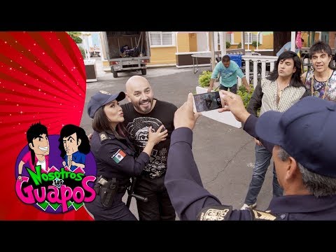 Nosotros los guapos: Lupillo Rivera salva la fiesta | C2 - Temporada 4 | Distrito Comedia