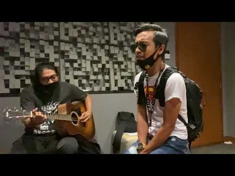 NAK BALIK KENE PAKSA NYANYI JUGAK NYANYI JUGAK!!🤣 (Ejai Feat Amin - Mahligai dari airmata LESTARI)