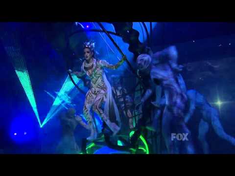 Katy Perry feat Kanye West - E.T. [Live American Idol] HD