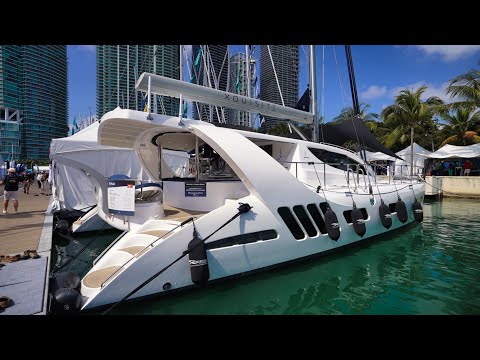 X5 plus Sailing Catamaran (Xquisit)