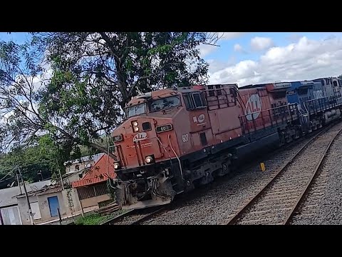 Trem vazio passando em Santa Ernestina sp #train #railway
