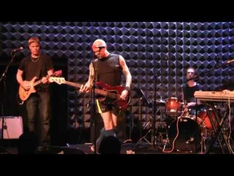 Staying Alive Tribute Party - We Dance So Close to the Fire