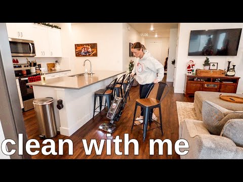 CLEAN WITH ME // getting my house back in order after having guests