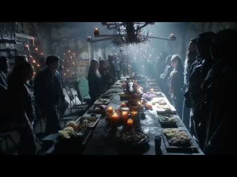 Bellarke: Bellamy protects Clarke with his body (The 100: 02x09)