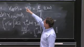 Effective potential and boundary conditions at r=0