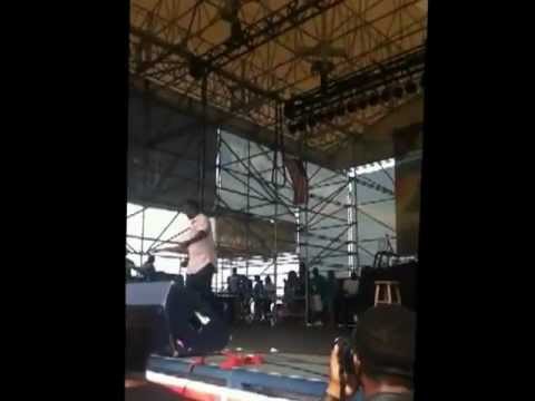 Kendrick Lamar & Dj CurlyLocks Performing Live at Phillys Global Fusion Festival 2012