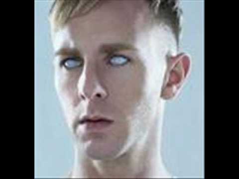 Ritchie Hawtin Ping pong