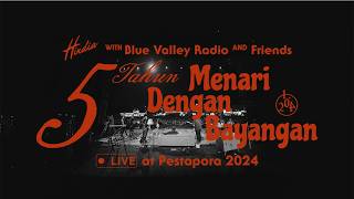Download lagu Hindia - 5 Tahun Menari Dengan Bayangan (Full Performance at Pestapora 2024) mp3