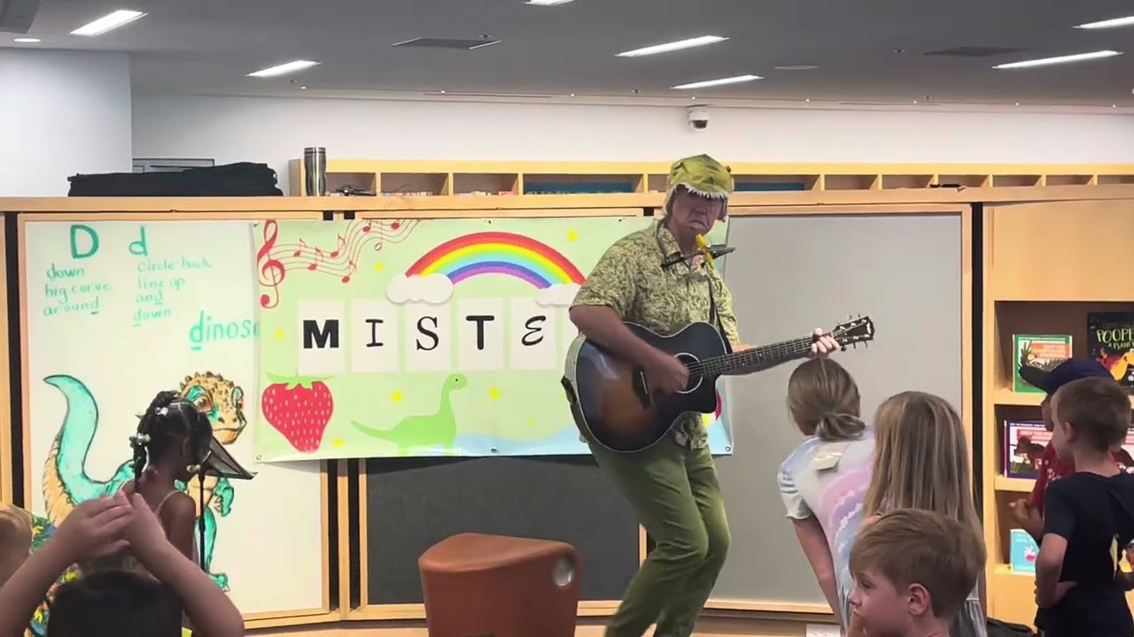 Promotional video thumbnail 2 for Mister E