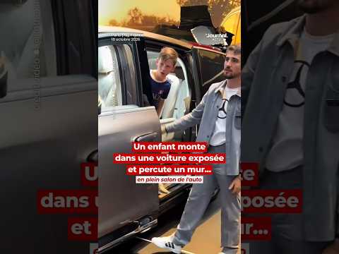 Un enfant monte dans une voiture exposée et percute un mur... en plein salon de l’automobile