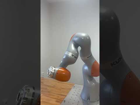 Robotic Systems - KUKA LBR iiwa R820: safetystop, handguiding