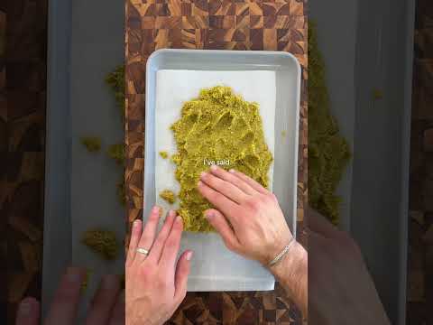 Making my wife Dubai chocolate strawberries