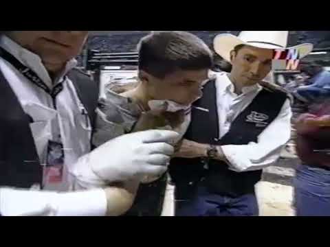 PBR 2001: Prime Time Wrecks Out Dustin Hall