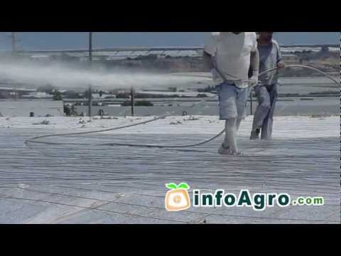 Fotograma del vídeo: Blanqueo de invernaderos (método de sombreo)