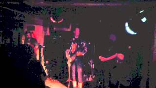 Bröilers Öf Death - Momo (S.O.D.-cover)