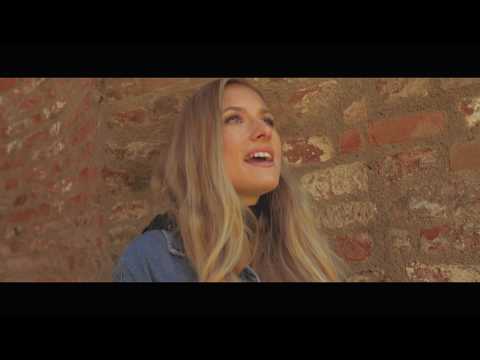 K.RINA - Oberflächlichkeit