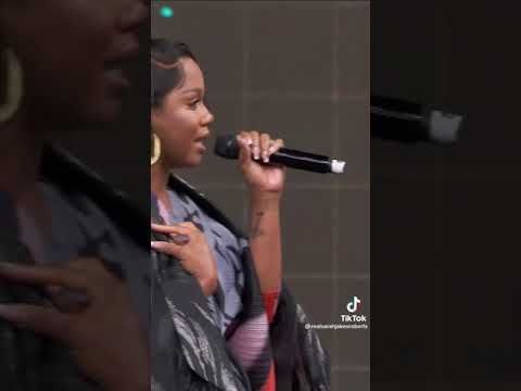 Sarah Jakes Roberts| Women Evolve Torch Passing