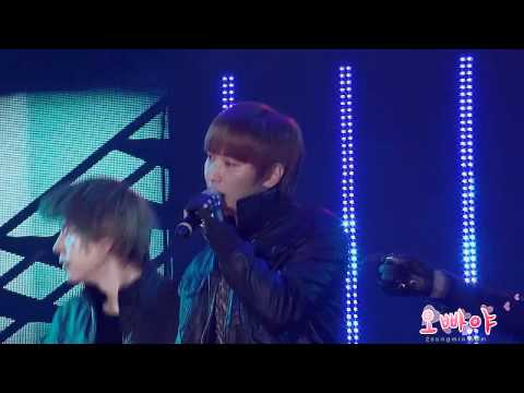 [Fancam] 111008 Pyeongchang Winter Olympics Concert  Mr.Simple (Sungmin focus)