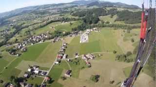 preview picture of video 'Andelsbuch Gleitschirm fliegen, Niedere Paragliding Soaring Thermik Mai 2012'