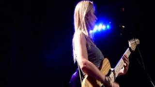Liz Phair @ the Troubadour (3/16/11) - &quot;May Queen&quot;