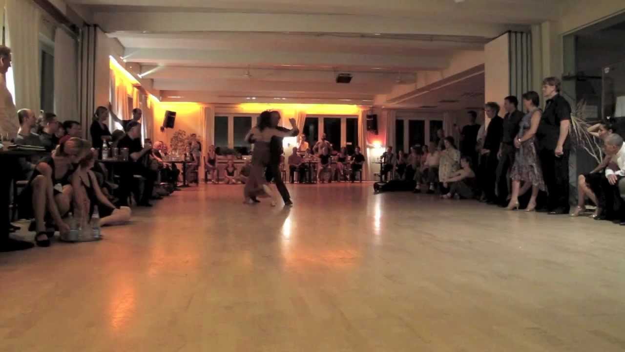 Gustavo Naveira & Giselle Anne - Chau Pinela