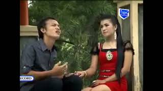 Download lagu Antara Benci & Rindu - Janur Kuning mp3