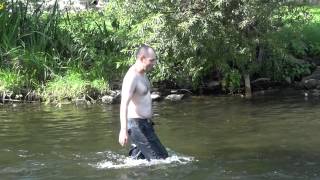 preview picture of video 'A quick swim in the Wupper'