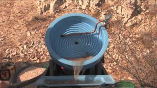 Gold Prospecting- With...The Desert Fox !!