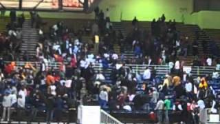 preview picture of video 'Fight in stands at Lakeshore Classic, Genesis Center, Gary, IN'