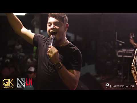 Oscar Prince cantando música mexicana y guaracha en Santo Tomás