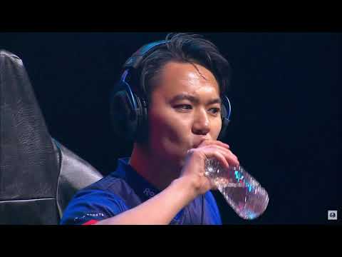 UYU Oil King (Rashid) vs ROHTO Z! Tokido (Akuma) - Capcom Cup 2019 - Finals Day