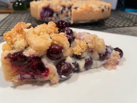 Blueberry Ricotta Sbriciolata (Italian crumb cake)