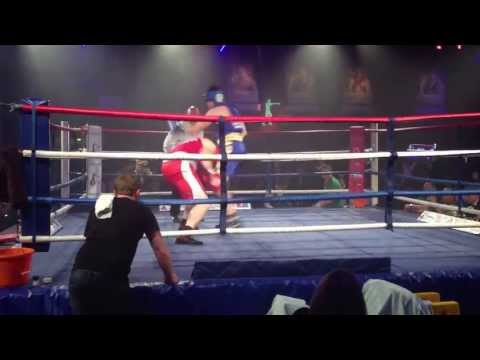 Bril (Blue) vs. James (Red) - First Round