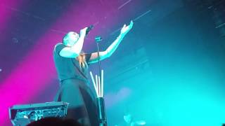 Claire - Games (Live im München @Mufatthalle)