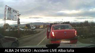preview picture of video 'Alba24 VIDEO: Accident LIVE pe șoseaua de Centura din Alba Iulia'