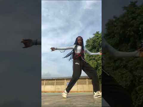 les Twins creatxr represent clear audio dancing by Riley and junior iglesias 👌👌👍👍💯🔥