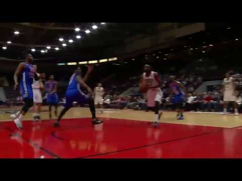 Raptors 905 Highlights: Leslie's Baseline Slam - December 22, 2016