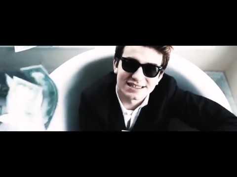 Lil Berkcan & EFESAVAGE   Para Bizde Çok Yakışıklıyım Pt 2 KLİP