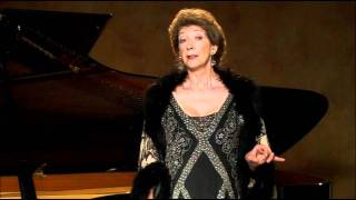 Lott - Alice is at it again (Noël Coward)