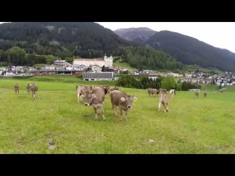 Disentis aus der Vogelperspektive