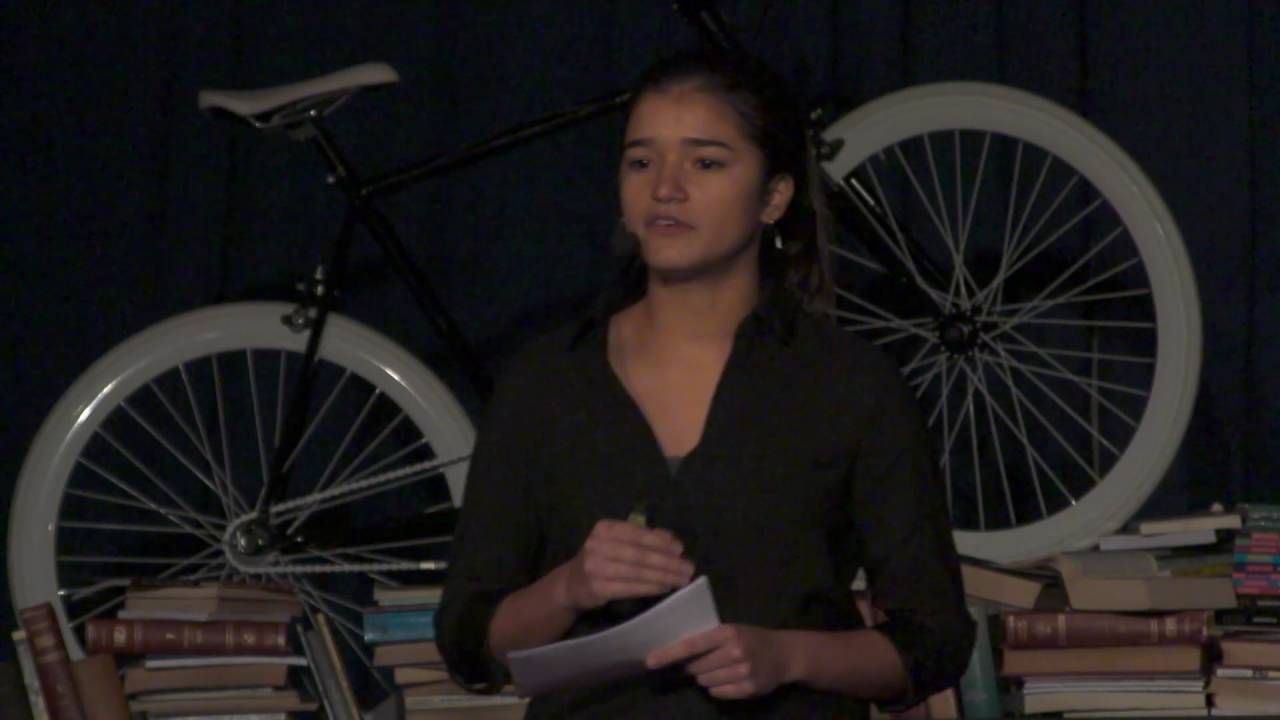 Por que o voluntariado pode mudar o mundo | Sofia Calderano | TEDxYouth@PortoAlegre