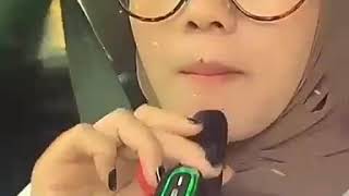 Download lagu vape trick hijaber cantik Zeze Zenny mp3