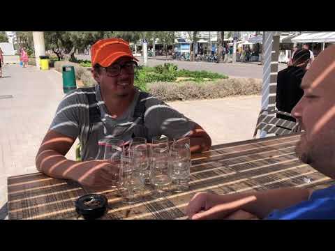 Sepp Bumsinger on Malle with beer 0.33 liters