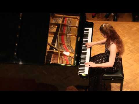 Luisa Splett plays Sergey Prokofiev: Aus "die Märchen der alten Grossmutter", op.31 Nr.2