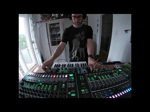 Moog Grandmother+TR8 _ Live Techno Jam