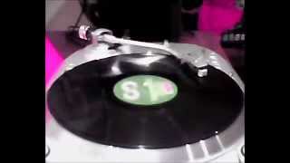 Morel's Groove - Hey Dj (Bring That Beat Back) Morel's Sexy Party Mix