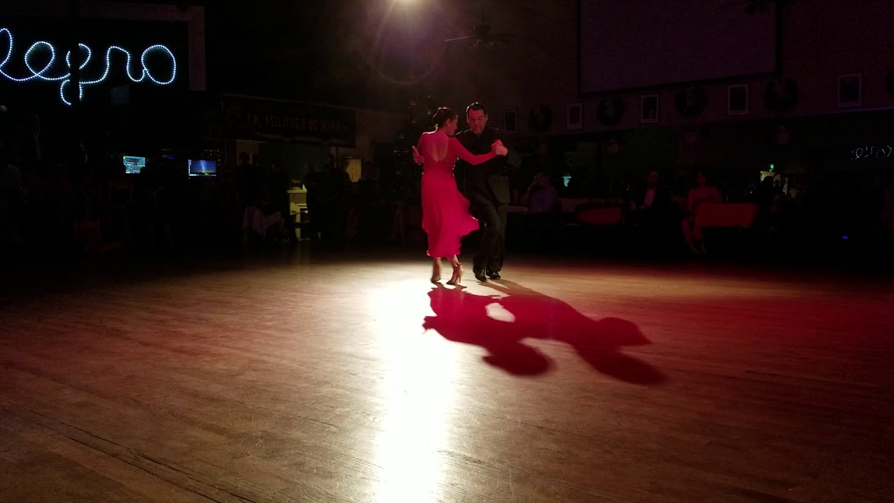 Natalia Hills and Alejandro Aquino performance at Nora's milonga on December 8, 2018 (4 of 4)