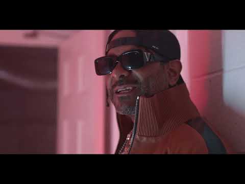 Lobby Boyz [Jim Jones & Maino] Off the Leash ft Holy (Official Music Video)
