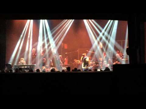 "Gravity" live - Ella Eyre, Shepherd's Bush Empire 5/3/15